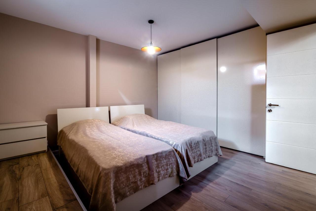 Modern Apartment In Old تبليسي المظهر الخارجي الصورة